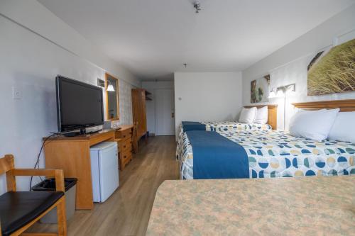 2 double beds
