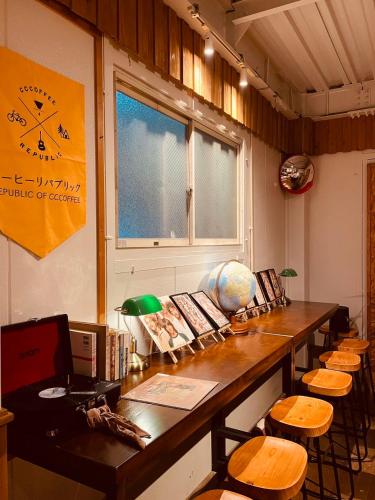 바/라운지, CCCOFFEE HOSTEL Kobe in 나다
