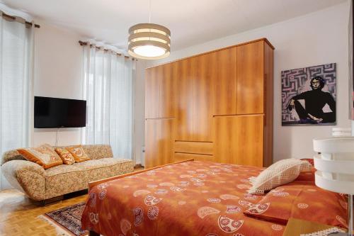 Accommodation in Volano