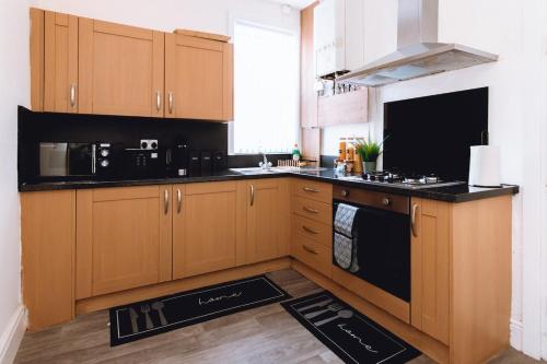 Luxe & Stylish Home in Manchester near city center, Manchester (photo 9)