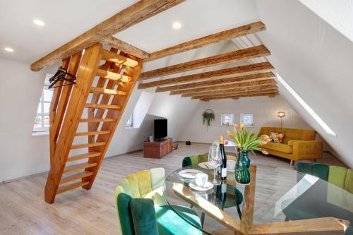 Superior One-Bedroom Apartment