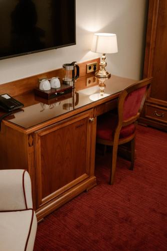Double Room image 3