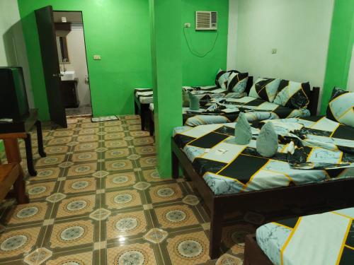 room detail thumbnail 0