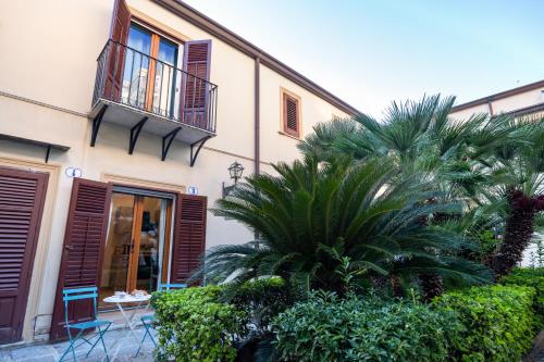 المنظر الخارجي, Baglio dei Conti d'Orléans (Baglio dei Conti d'Orleans) in University Area