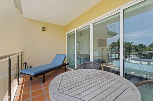 Beachfront - Superior View Studio condo - E225-1, Palm/Eagle Beach (Foto 4)