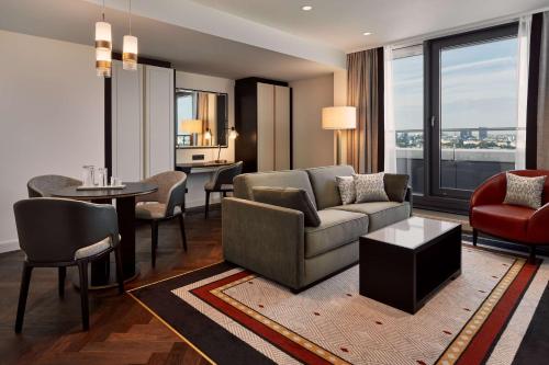 Hilton Vienna Park - image 3