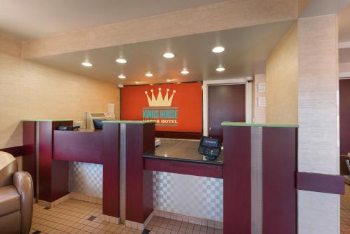 大堂, Kings House Motor Hotel, a Dazzler Select by Wyndham in 弗拉格斯塔夫市中心