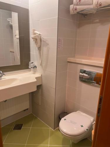 Hotel Jasmine - image 2