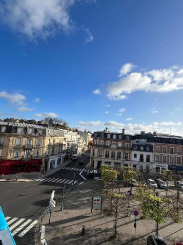 View, Logement au pied de la gare in Pontoise