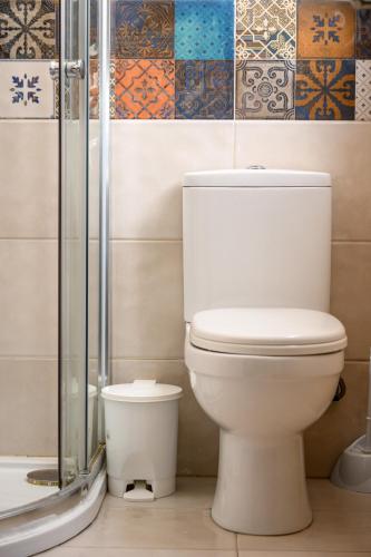 F11 Room 1, Private double room with private bathroom in shared Flat, Msida (foto 8)