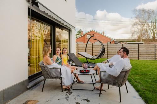 Aed, Sauna Moments Villa in Lichtervelde