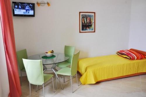 Apartments Tonci - image 6