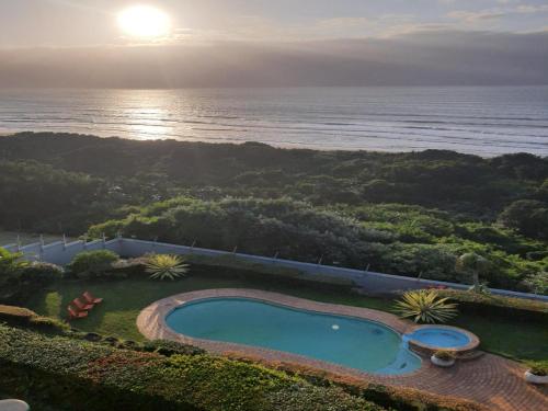 View, Waves of Mercy in Trafalgar