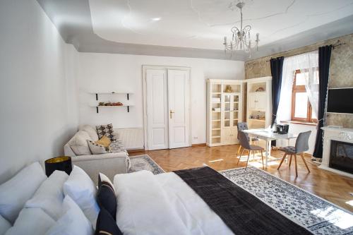 Apartment image 5