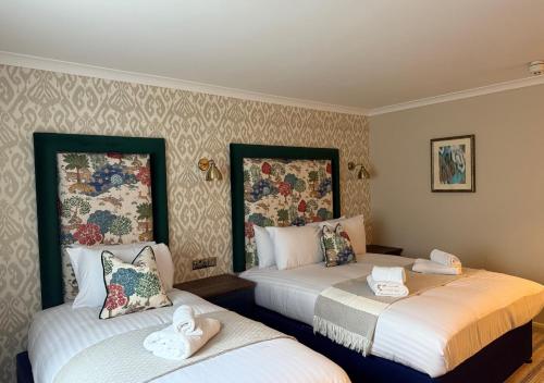 Thatcher’s Hotel - image 8