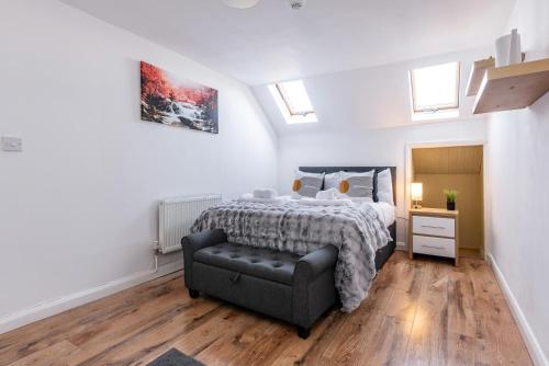 Spacious 5BR House in Central Derby, Near Amenities gîte à louer Derby