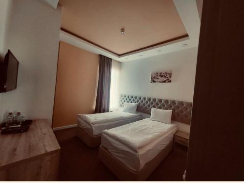 Double or Twin Room with City View