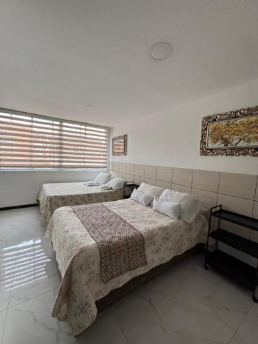 Double Room image 3