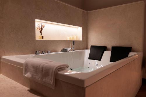 HeySuite Classic - Luxury House - Navona 3