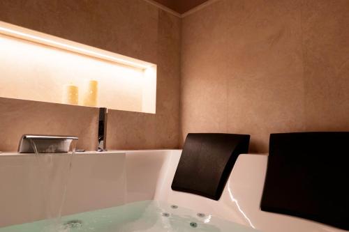 HeySuite Classic - Luxury House - Navona 5