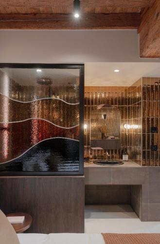 Bathroom, MiHotel - Grenier a Sel de Perouges in Perouges