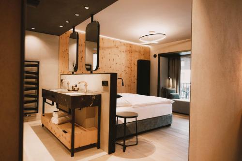 2 bedrooms, 3 beds