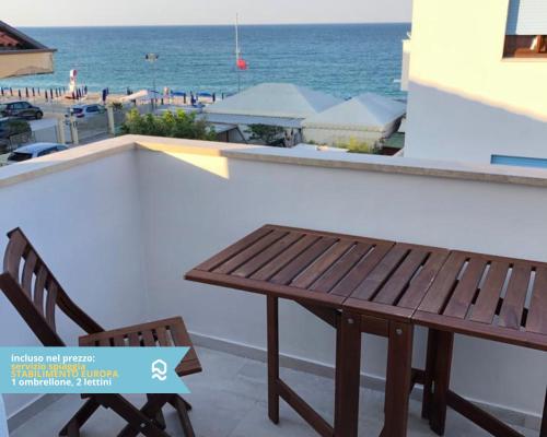 RS307 - Marcelli, nuovo bilo fronte mare con spiaggia privata