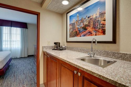 Drury Inn & Suites Charlotte Northlake - image 2