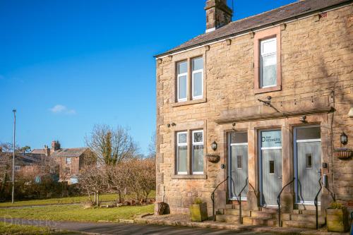 Rooms at The Dressers Arms - image 8