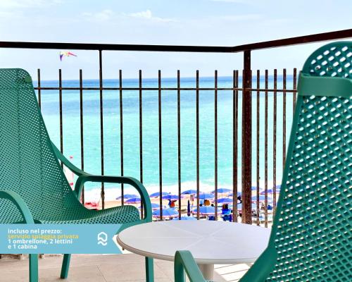 M389 - Marcelli nuovo trilocale sul mare con spiaggia privata - image 5