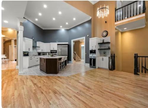 The Royal Palace of Atlanta in Southwest