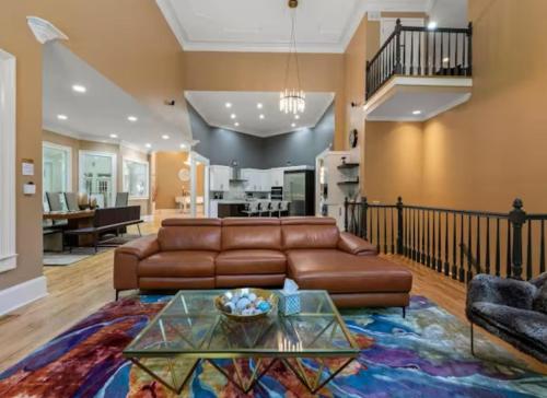 The Royal Palace of Atlanta in Southwest