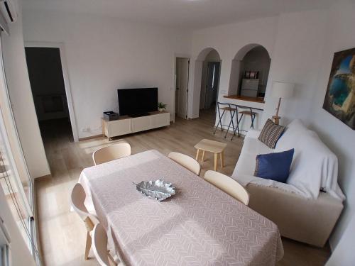 Apartamentos Benidorm Chorrol - image 3