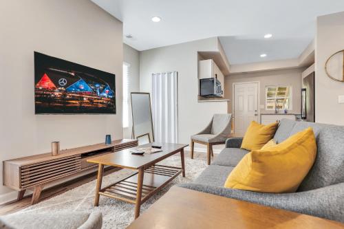 Facilities, Cozy Downstairs Unit w King bed, WIFI and Parking in Atlanta University Center