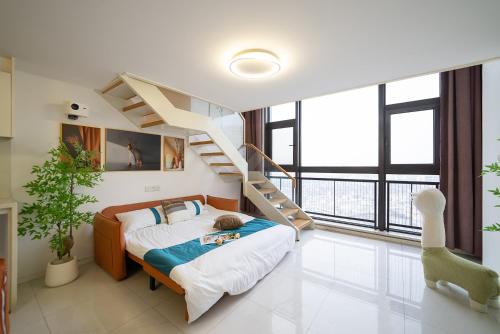 Shanghai Hills & Wanye Spacious Family Suites close to line 13 near PuTuoShan Seafood Hotel (PuTuo)