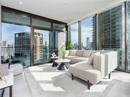 Brand New Business Bay 1 Bed with Burj Khalifa and Canal Views, Dubaj (zdjęcie 5)