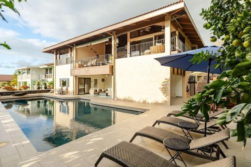 Grand Hawaiian Villa Ocean Views, Pool with Ohana Suite