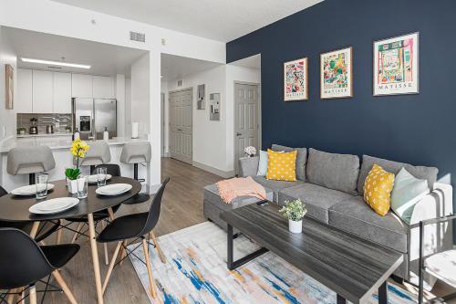Carolina Blue - Stunning Views, Free Parking and WiFi