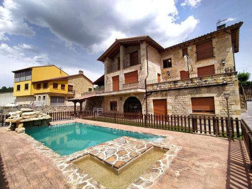 Úszómedence, Camino del Pinar in Quintanar De La Sierra