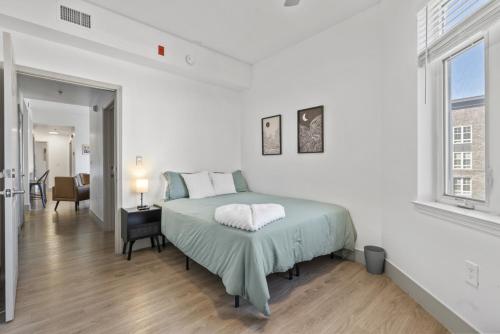 Apartment with View and Balcony image 10