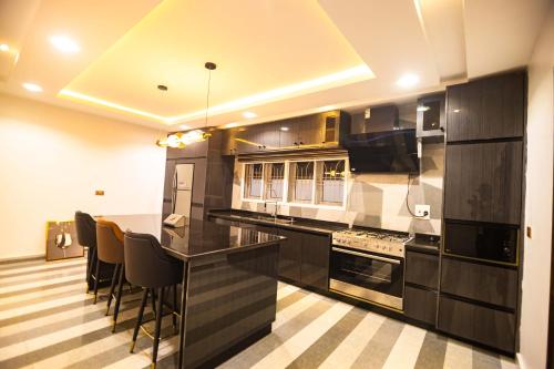 Db Continental Loft Apartment in ยอส