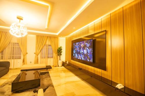 Db Continental Loft Apartment in ยอส