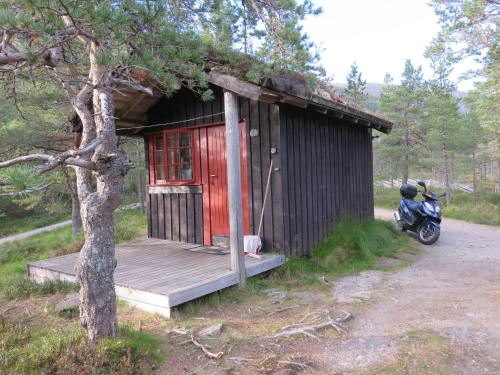 Cottage with Shared Bathroom