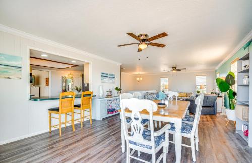 Private Pool & Dock: Old Florida Waterfront Home in Weeki Wachee (FL)