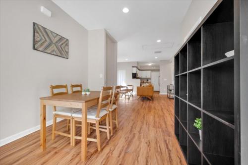 Facilities, Spacious mid-century modern 3bed house in Atlanta University Center