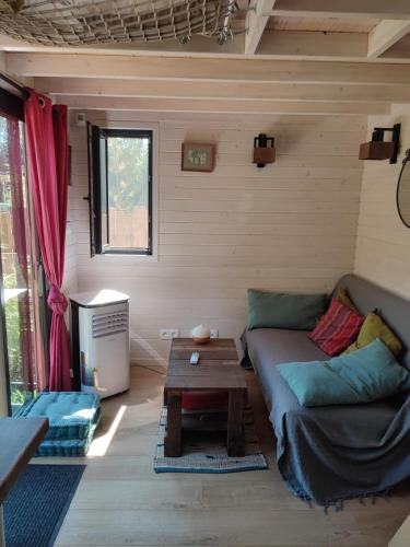 tiny house Cantal in Marcoles