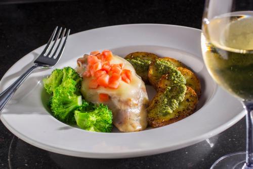 Holiday Inn Carlsbad/San Diego by IHG Holiday Inn Carlsbad/San Diego by IHG