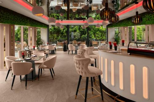 مطعم, Delta Hotels by Marriott Antalya Lara - Adult Only 18 Plus in مركز مدينة أنطاليا