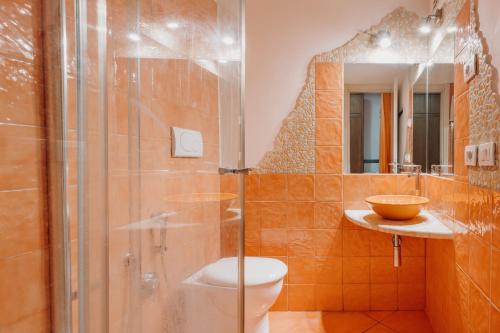 Relax - Tap to explore photos