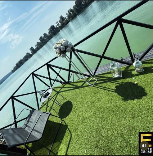 Elite House Elite House